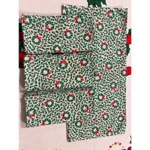 Wreath Vintage Cloth Napkins Set of 4